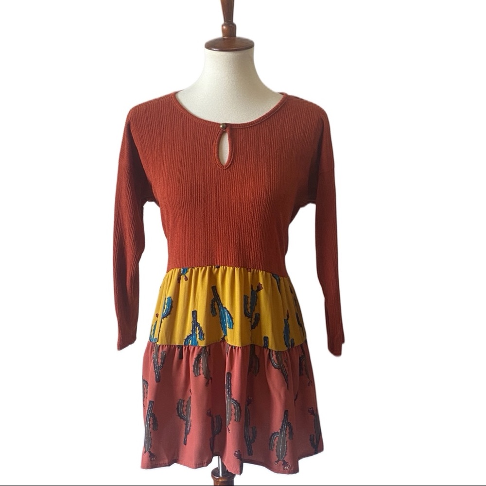 Vision burnt orange cactus sweater size M